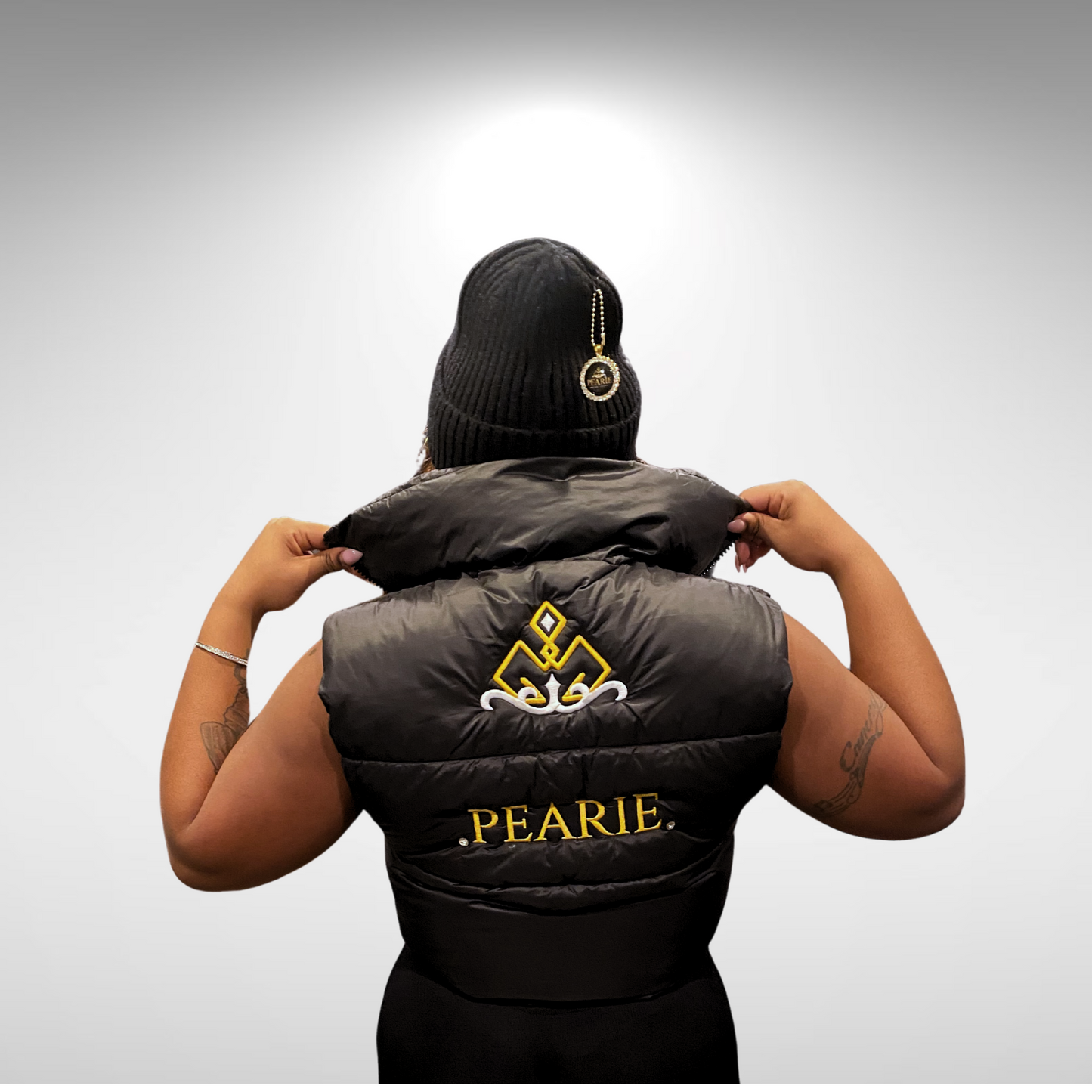 CROP BUBBLE VEST- BLACK/GOLD/WHITE