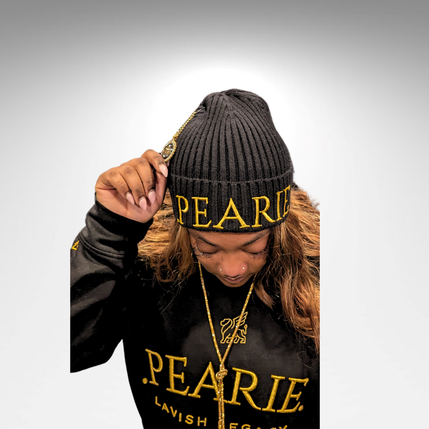 .PEARIE. KNIT BEANIE- BLACK/GOLD